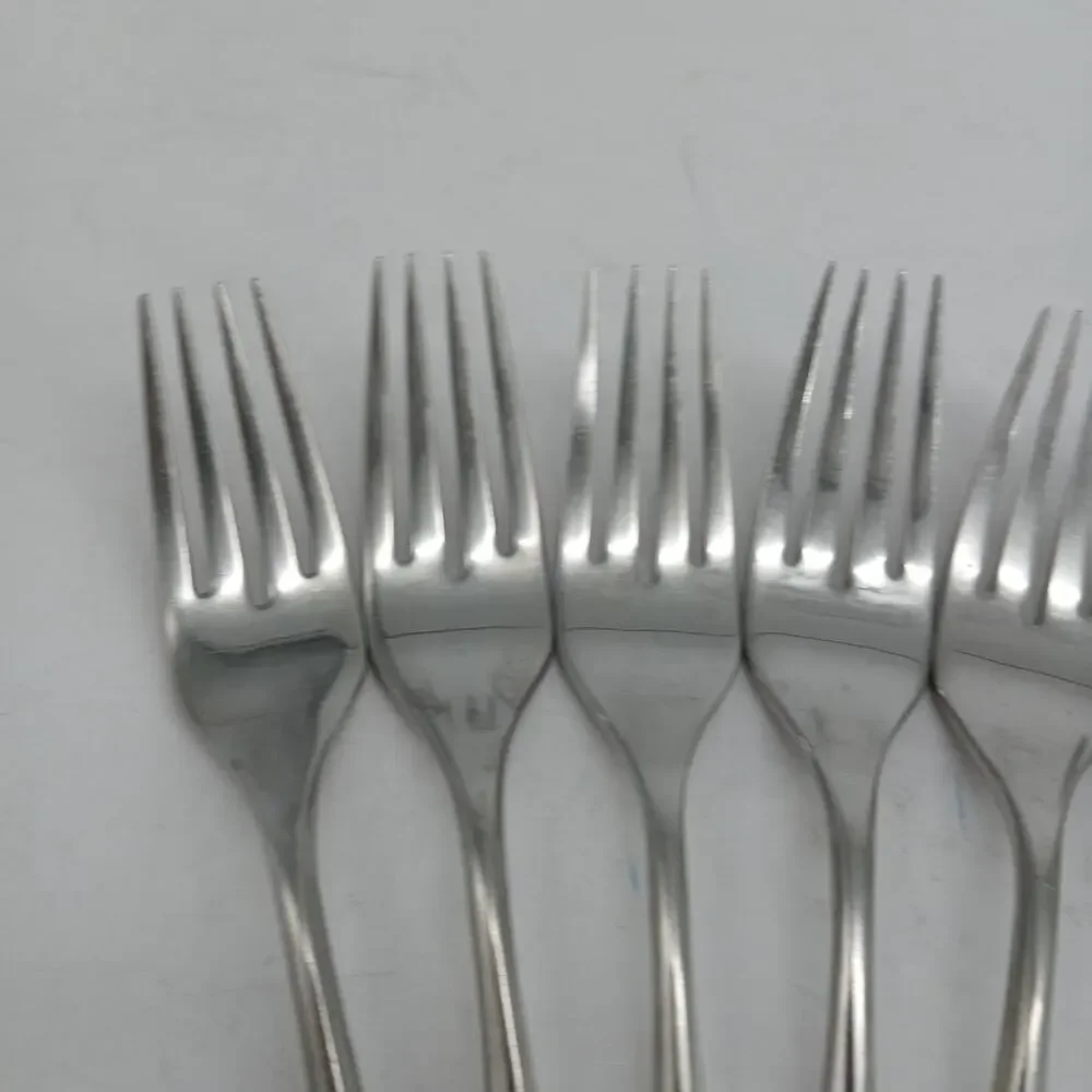 7X Forks Vtg 1847 Rogers Bros. Youth Pattern Stainless Steel 2 Salad & 5 Dinner